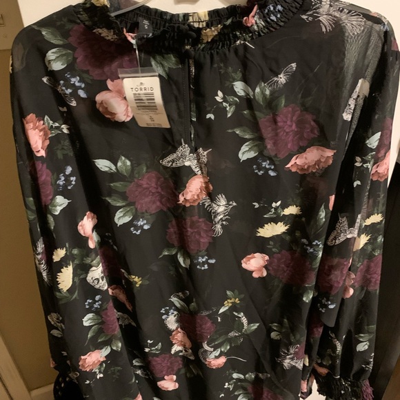 BLACK FLORAL CHIFFON SMOCKED MOCK NECK BLOUSE - Picture 9 of 10